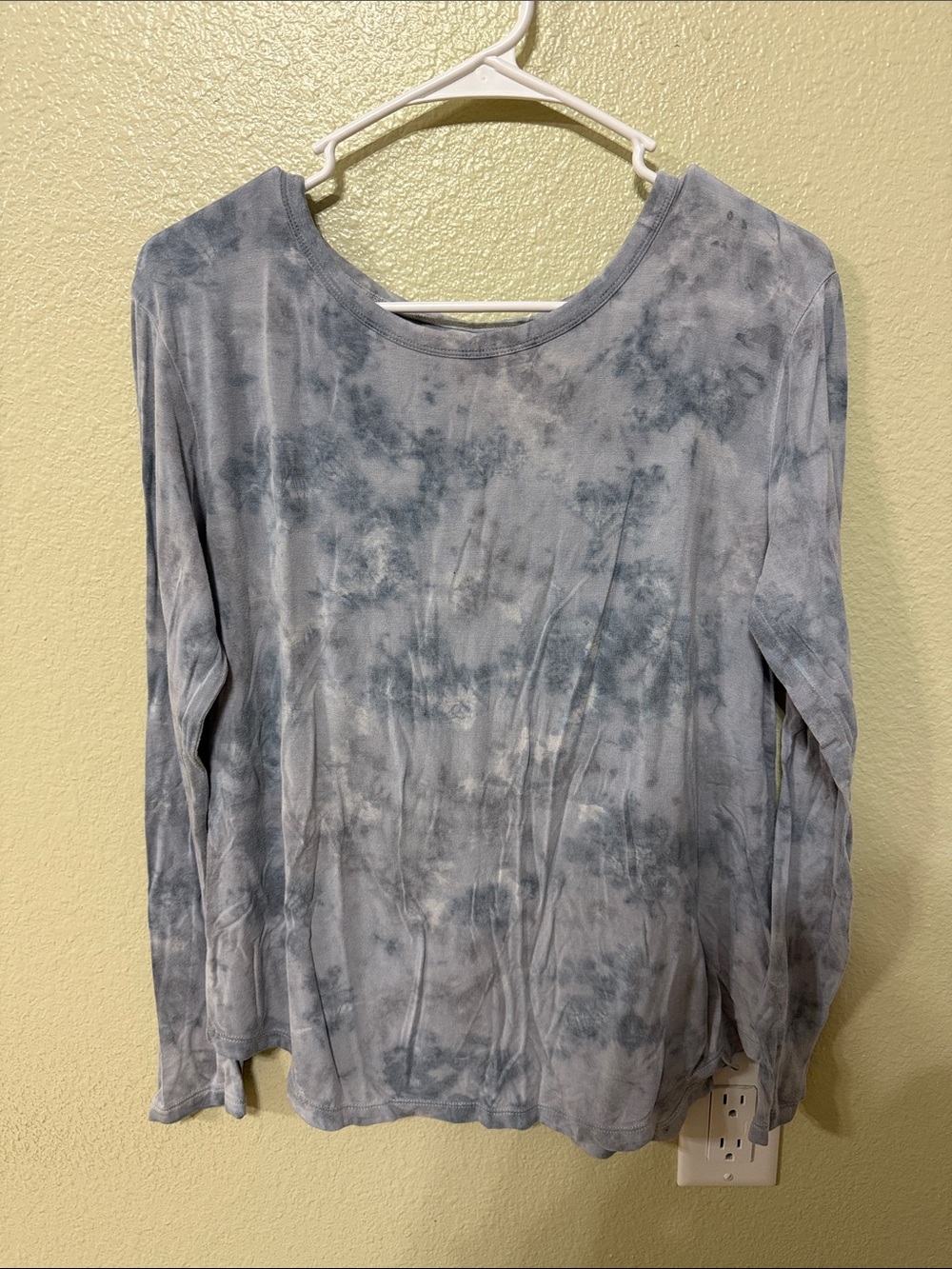 American Eagle Outfitters Long Sleeve Tie-Dye Top - Light Gray & Blue